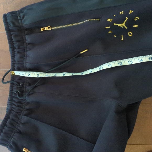 Jordan luxury sweats - Picture 9 of 9